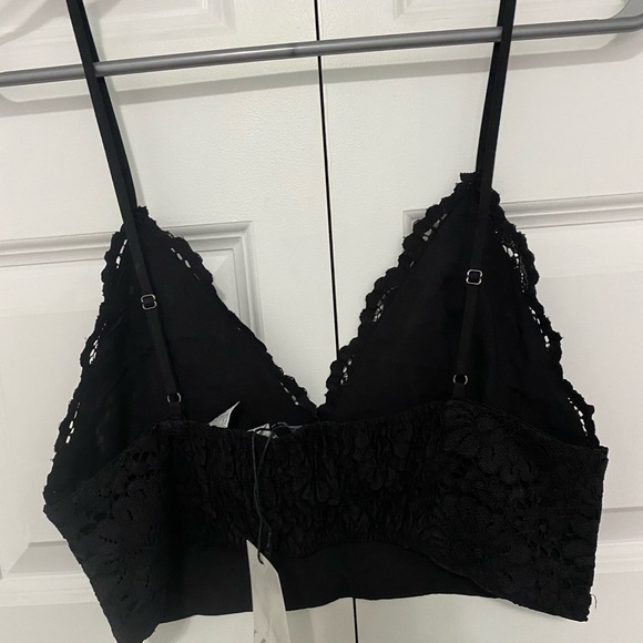 NWT- Zara cropped lace top - Picture 3 of 4